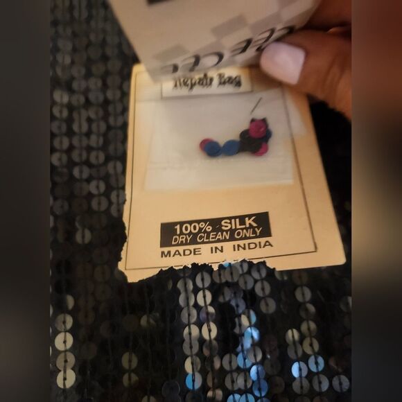 Vtg. Mint w/Tags Cee Cee Brand Black,Blue,Pink Silk Lined Sequin Tunic Top Sz.M - Picture 7 of 9